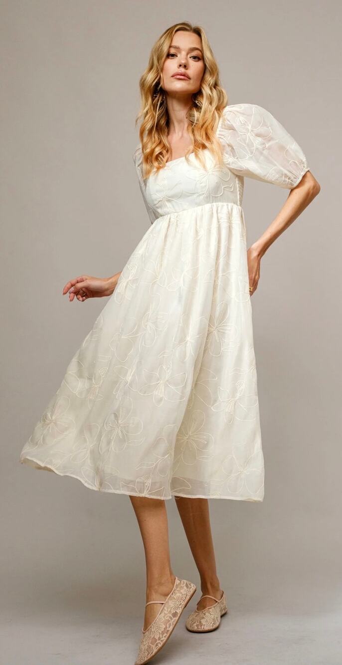 NWT Blue Ivy Cream Embroidered Floral Puff Sleeve Midi Dress-Size M